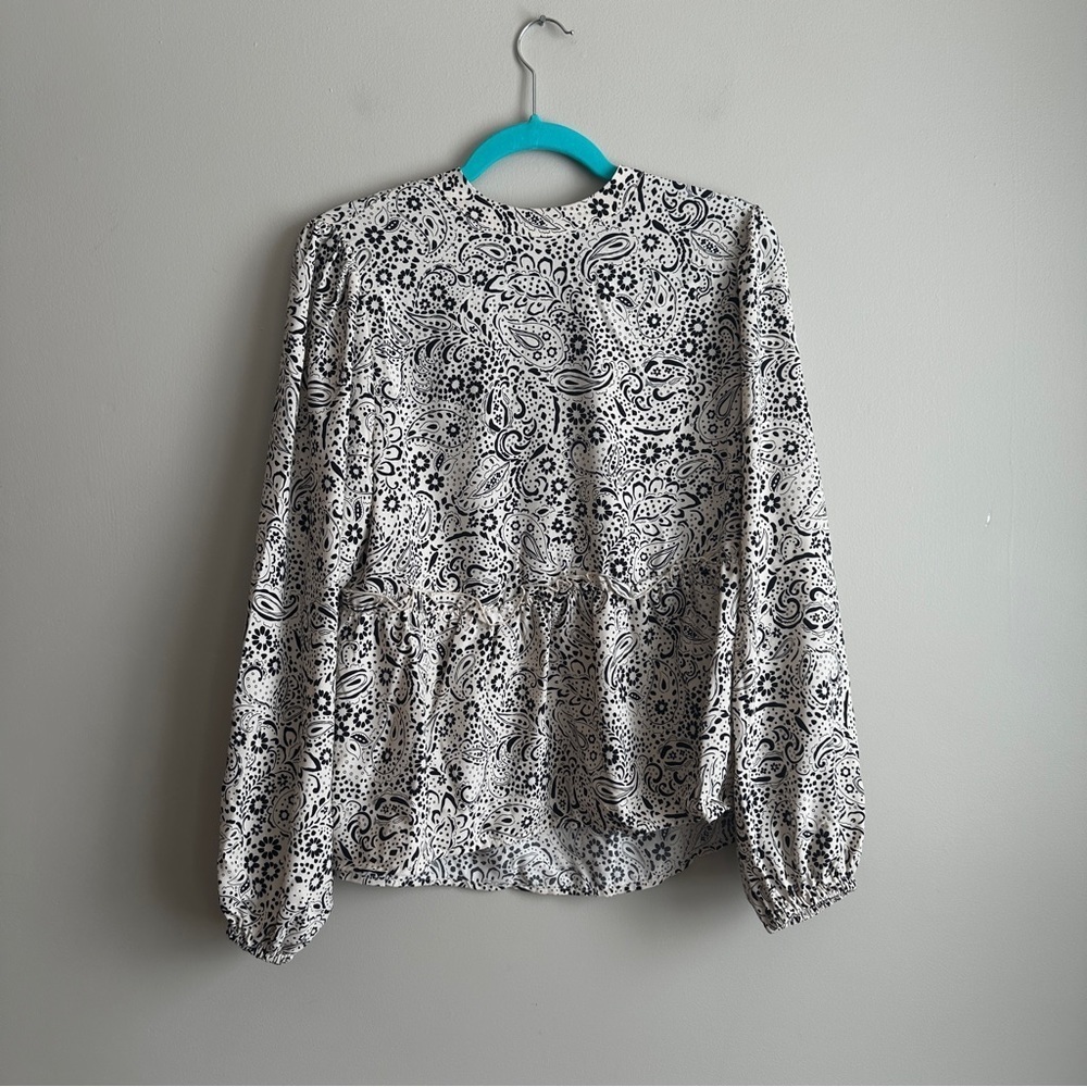 NWT Sanctuary Black and White High Neck Paisley Print Long Sleeve L